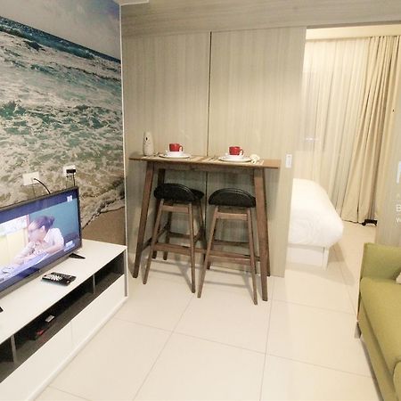 Maxstays - Max View @ Breeze Residences Пасай Екстериор снимка